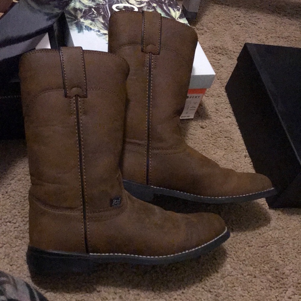 Justin Cowgirl Boots